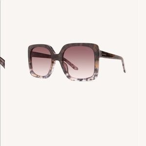 Dezi Harper Sunglasses in Smoke Rose.